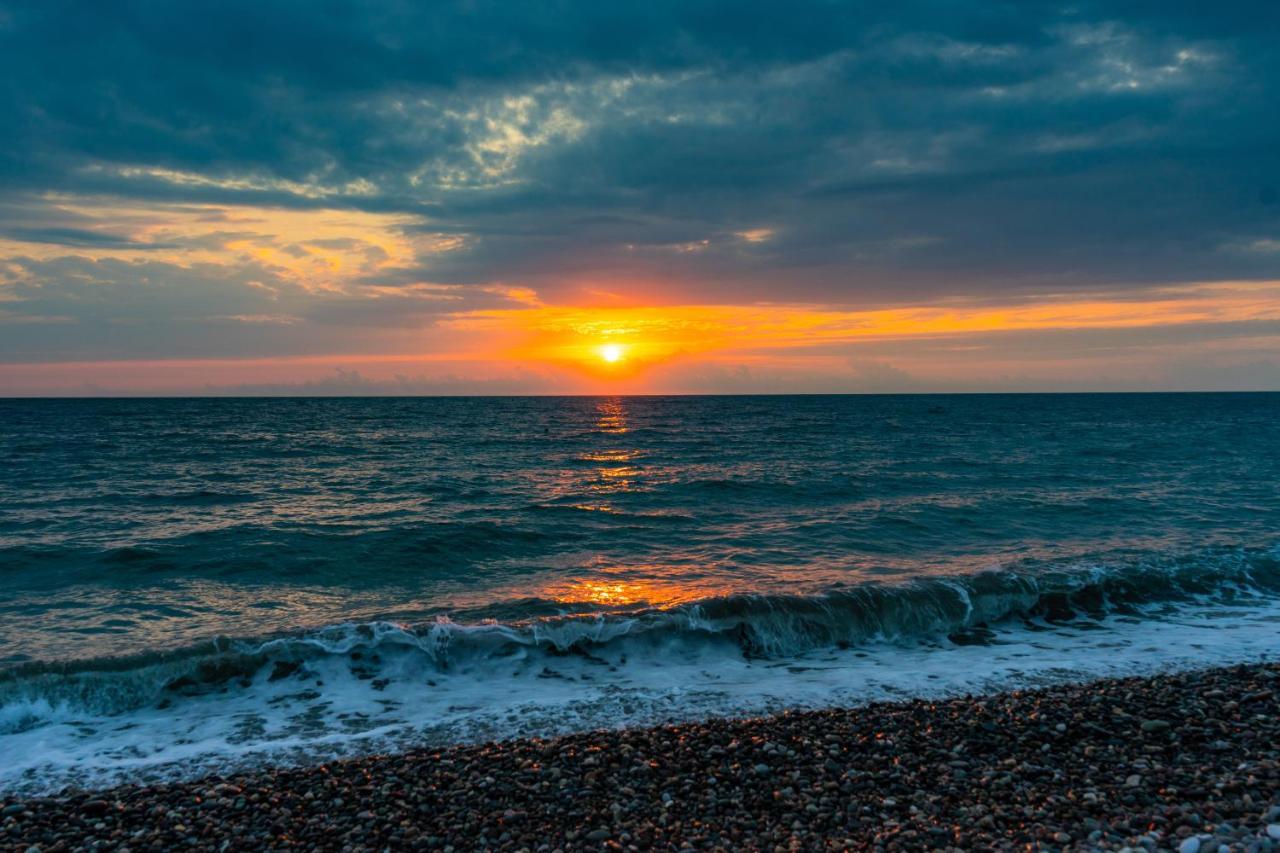Luxury Sea View Orbi City Batumi Zewnętrze zdjęcie