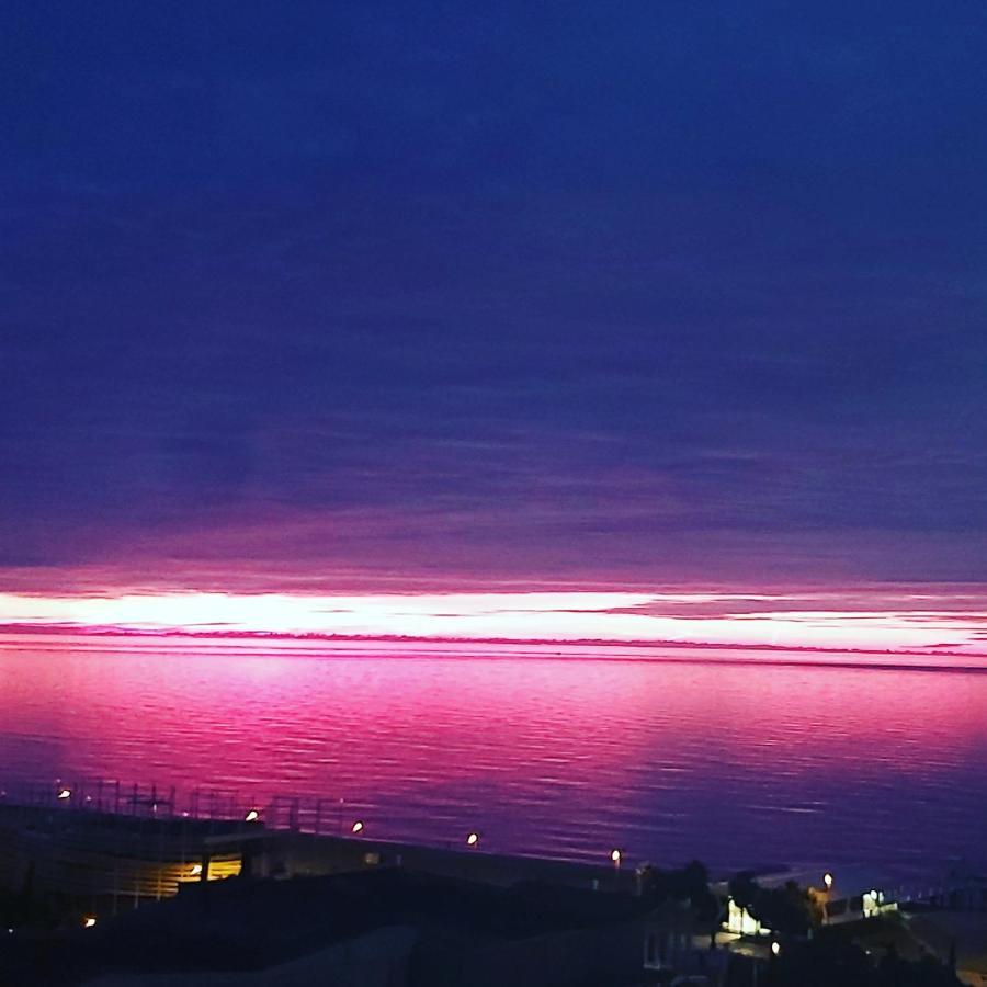 Luxury Sea View Orbi City Batumi Zewnętrze zdjęcie