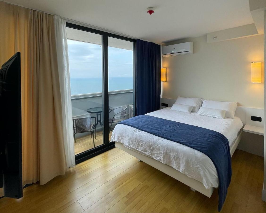 Luxury Sea View Orbi City Batumi Zewnętrze zdjęcie